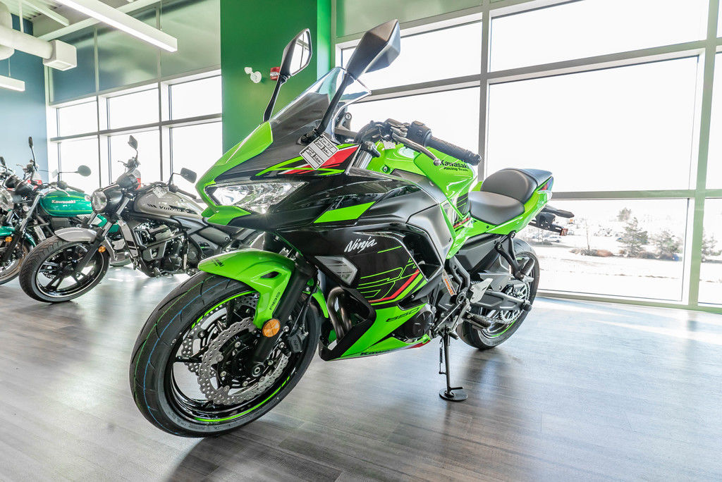 2024 NINJA 650 KRT EDITION