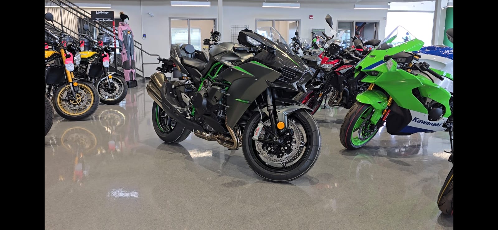 2024 Kawasaki H2 Carbon